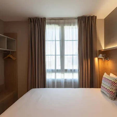 Hotel Campanile Centre Gare 3*