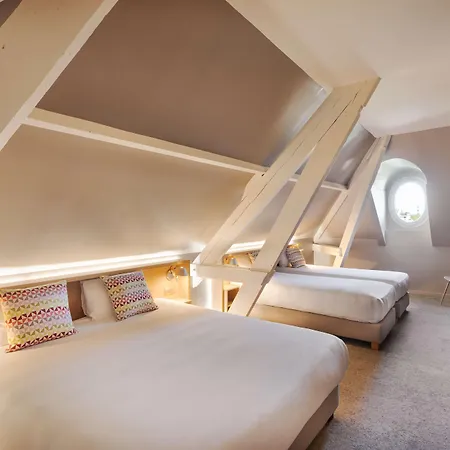 Campanile Centre Gare Hotel 3*