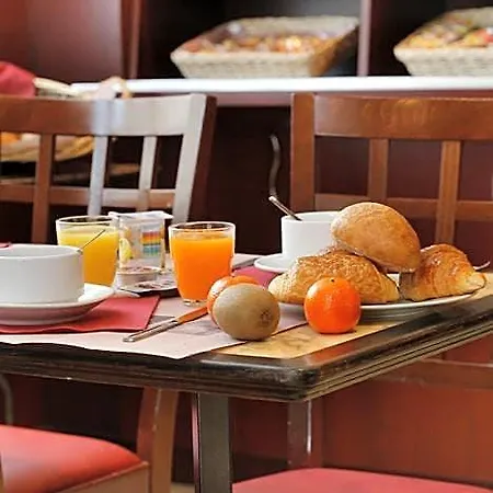 Campanile Prime - Centre Gare فندق 3*
