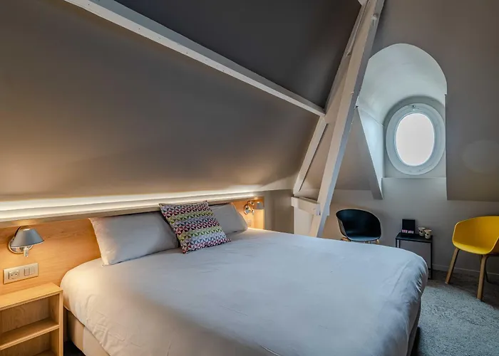 Hotel Campanile Centre Gare 3*