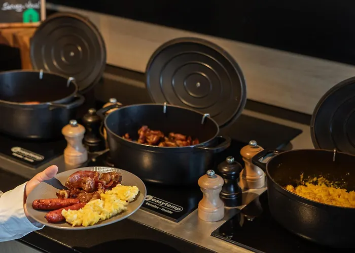 卡昂中心车站康铂酒店 3*