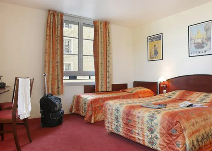 Campanile Prime - Caen Centre Gare Отель 3*