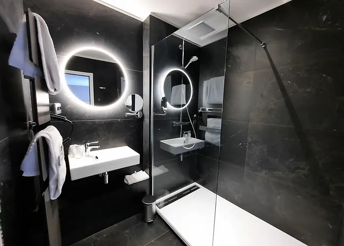 Campanile Prime - Caen Centre Gare 3*