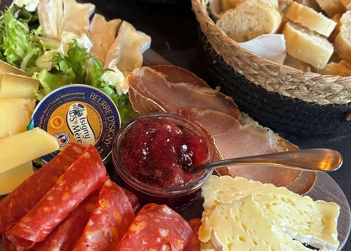 Campanile Centre Gare מלון