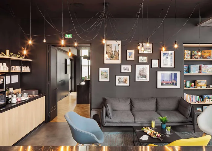 Campanile Prime - Caen Centre Gare Отель Кан