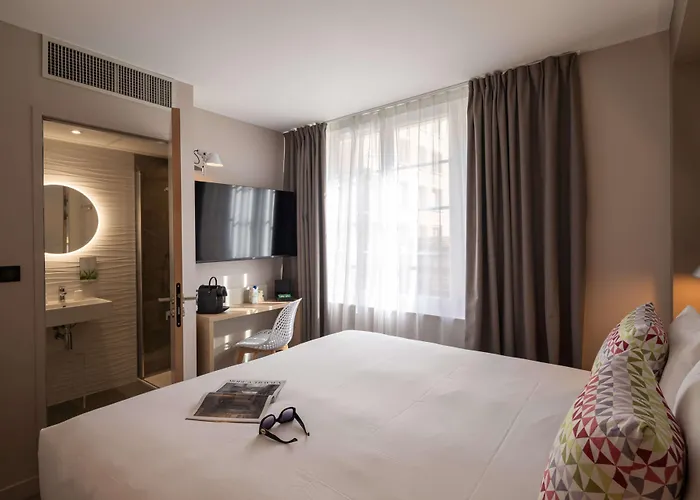 Campanile Prime - Caen Centre Gare Отель 3*