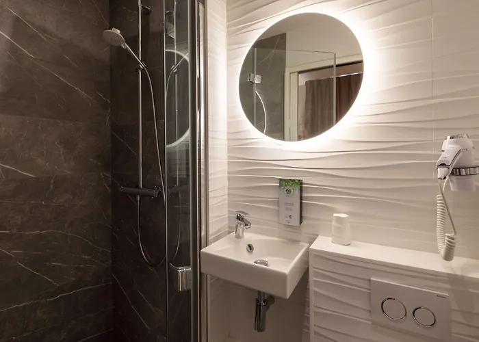 卡昂中心车站康铂酒店